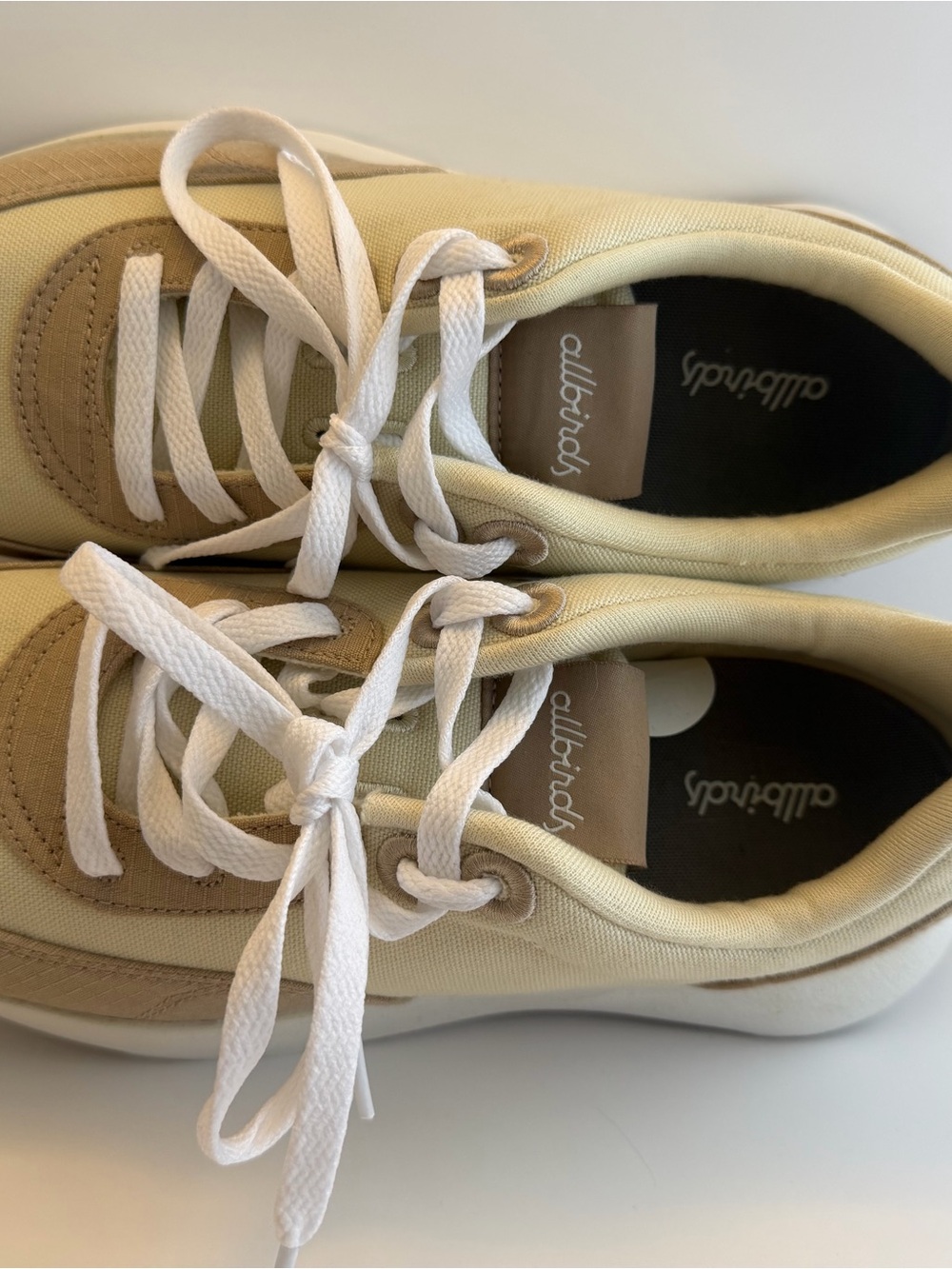 allbirds Women’s Courier Sneakers - Picture 3 of 7